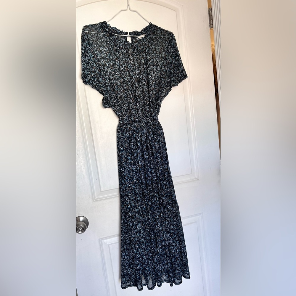 Ava & Viv Blue flower print Maxy dress size 1X